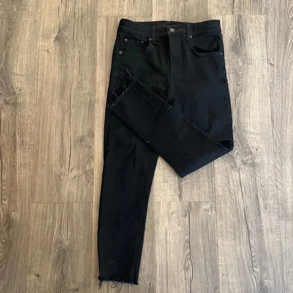 Rag & Bone 10 inch Capri Black Jeans Raw Hem Size  28 - Picture 2 of 5